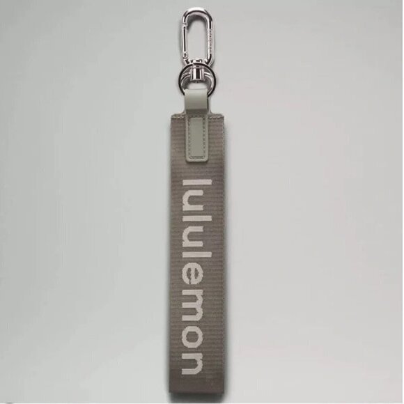 NWT Lululemon Never Lost Keychain - Grey Sage/White Opal - Picture 1 of 3